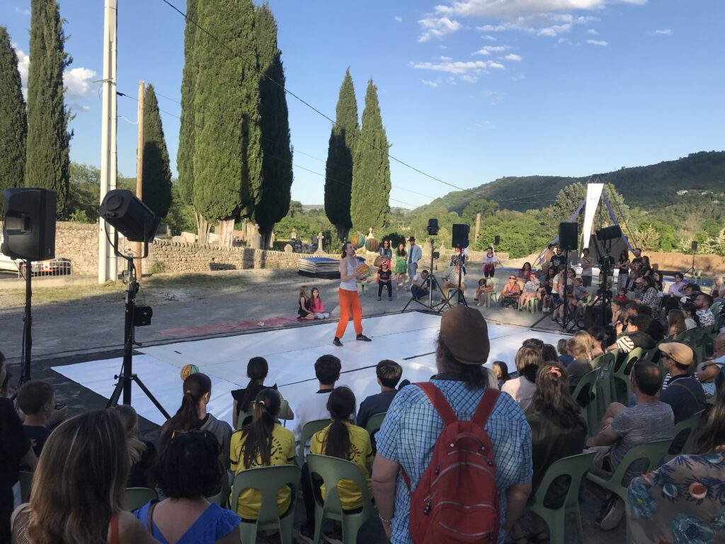 place des jeunes 2025 avec les communautés de communes beaume drobie, pays des vans en Cévennes et gorges de l'Ardèche