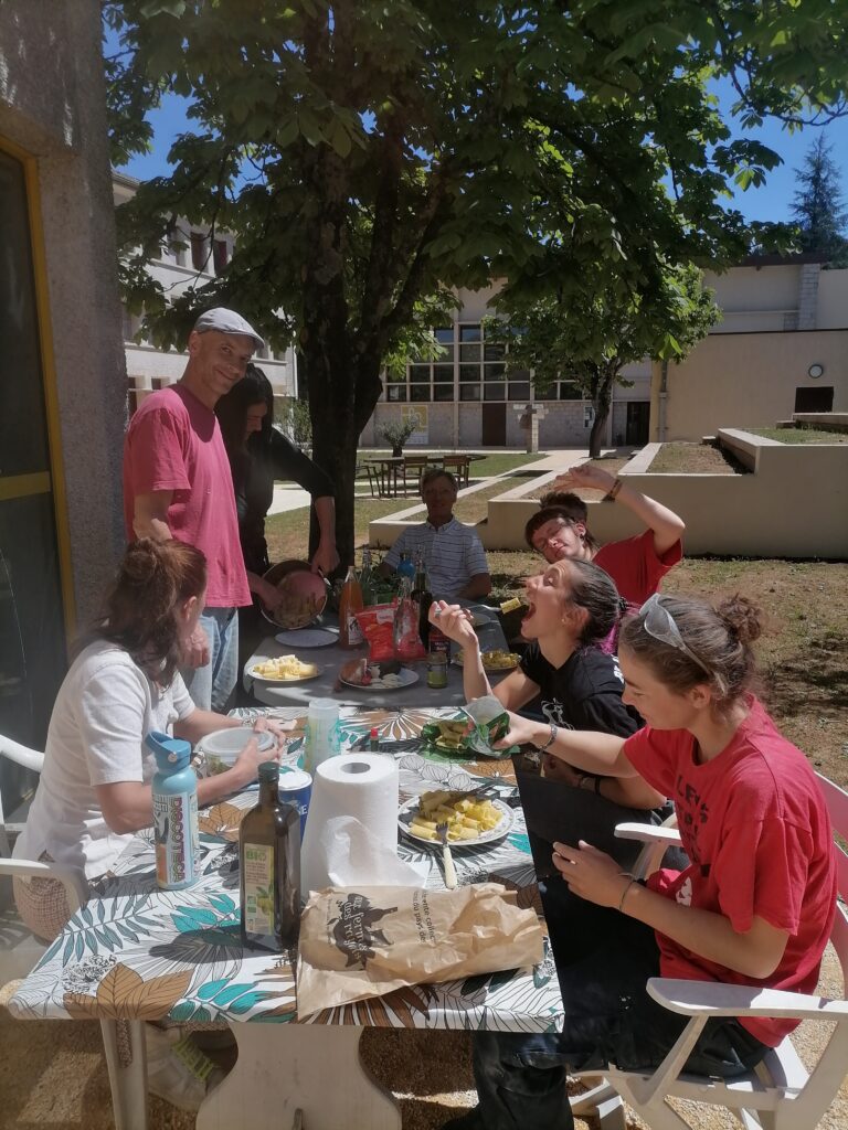 chantier bénévole à l'art d'en faire